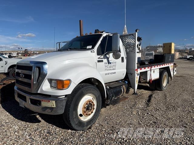 Ford F-750 Municipal / general purpose vehicles