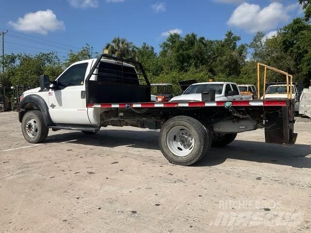 Ford F550 Flatbed / Dropside trucks