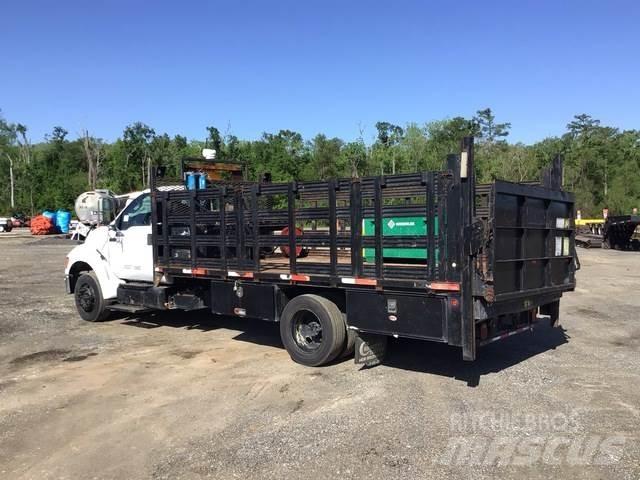Ford F650 Flatbed / Dropside trucks