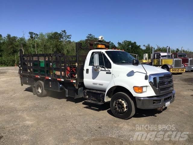 Ford F650 Flatbed / Dropside trucks