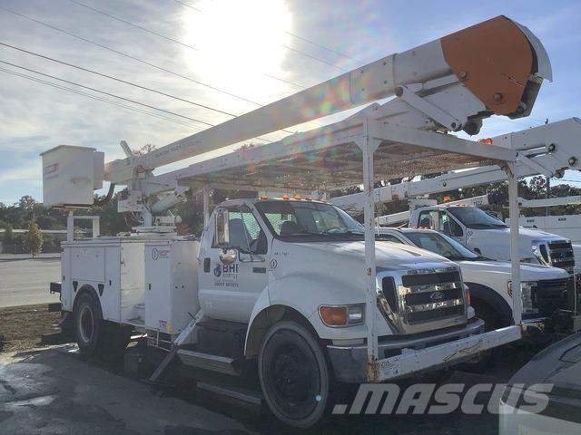Ford F750 Truck mounted platforms