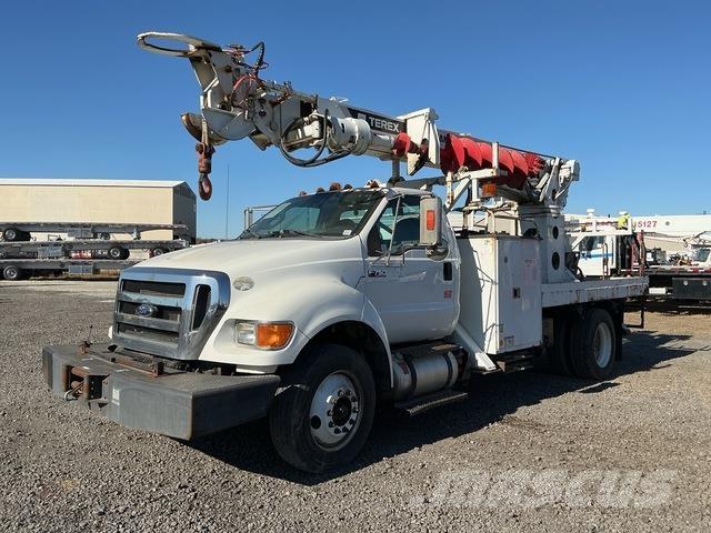 Ford F750 Truck mounted drill rig
