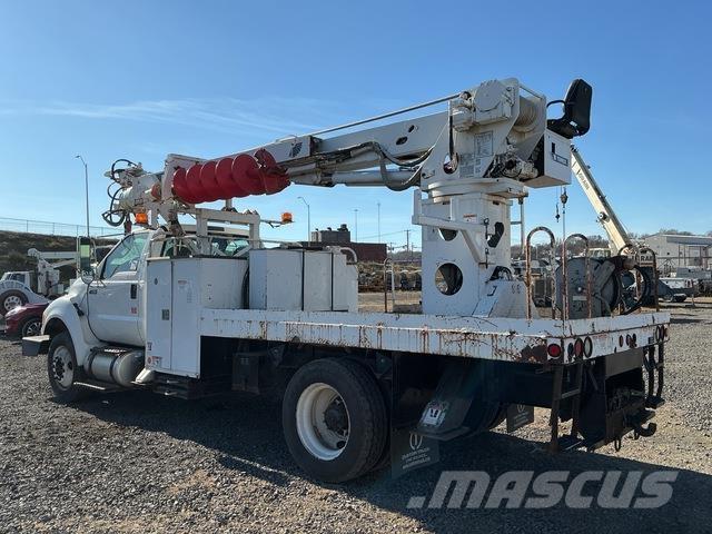Ford F750 Truck mounted drill rig