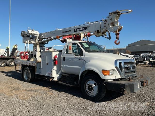 Ford F750 Truck mounted drill rig