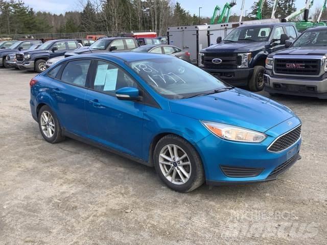 Ford Focus SE Cars
