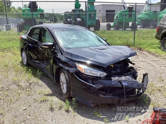 Ford Focus SE Cars