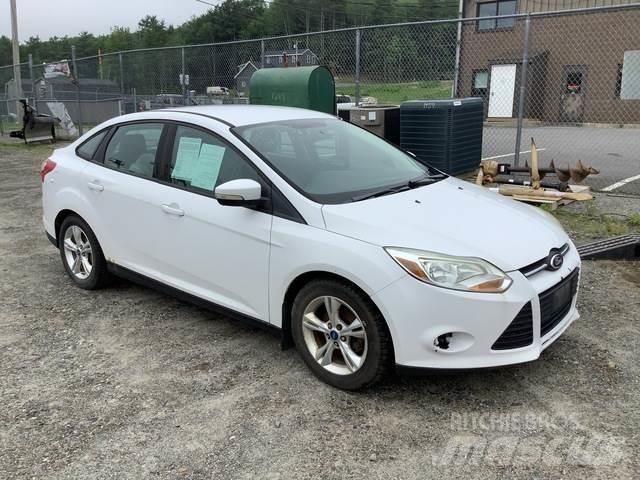 Ford Focus SE Cars
