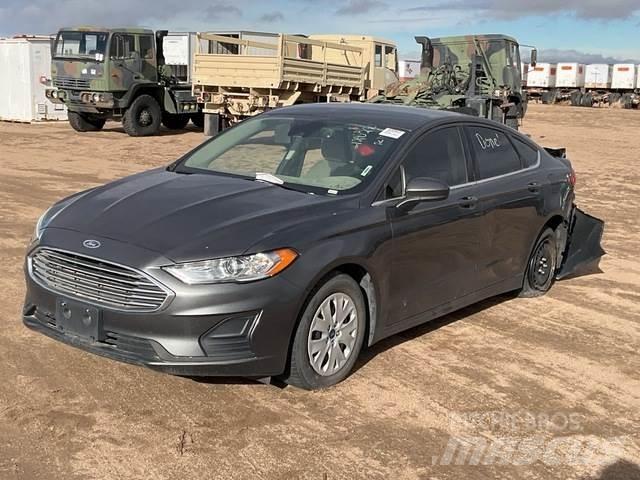 Ford Fusion S Cars
