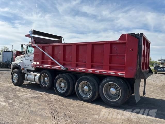 Ford L9000 Tipper trucks