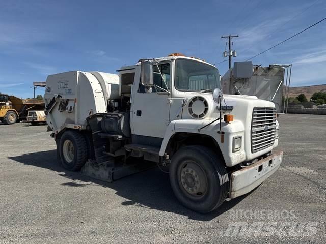 Ford LN7000 Sweeper trucks
