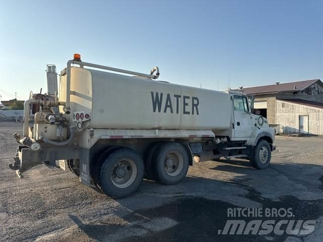 Ford LTA9000 Water bowser