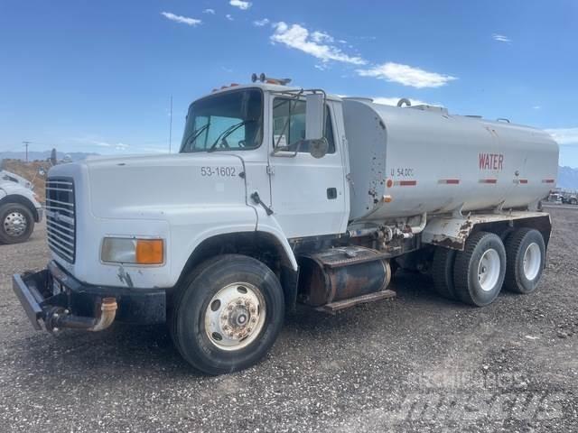 Ford LTS8000 Water bowser