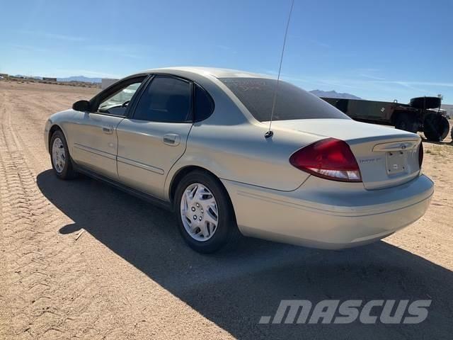 Ford Taurus SE Cars