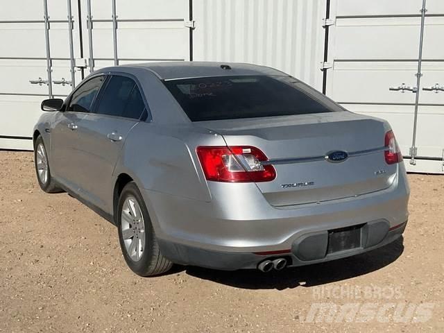 Ford Taurus SE Cars