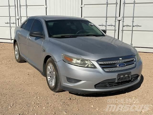 Ford Taurus SE Cars