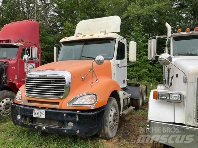 Freightliner  Prime Movers