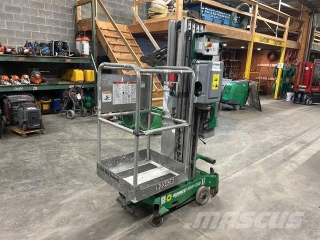 Genie AWP-25S Used Personnel lifts and access elevators