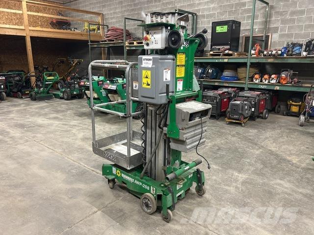 Genie AWP-25S Used Personnel lifts and access elevators