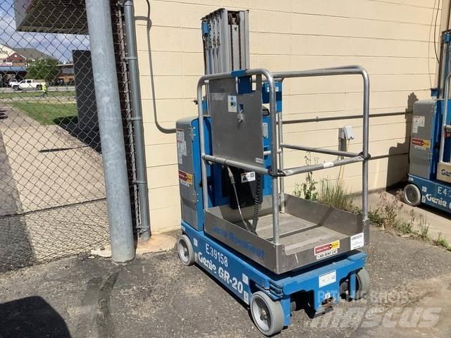 Genie GR-20 Used Personnel lifts and access elevators