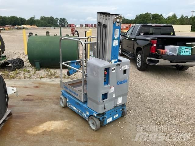 Genie GR-20 Used Personnel lifts and access elevators