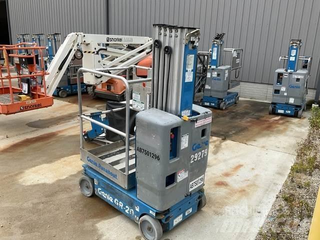 Genie GR-20 Used Personnel lifts and access elevators