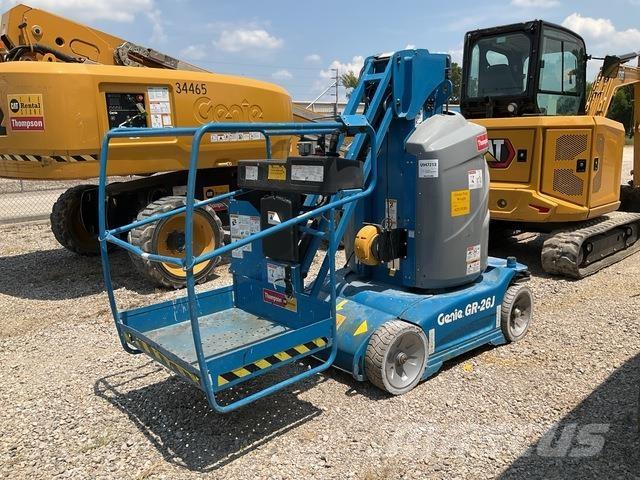 Genie GR-26J Used Personnel lifts and access elevators