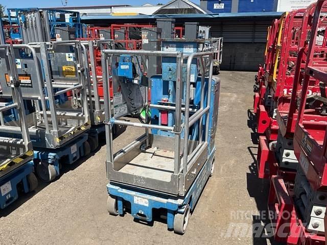 Genie GR12 Used Personnel lifts and access elevators