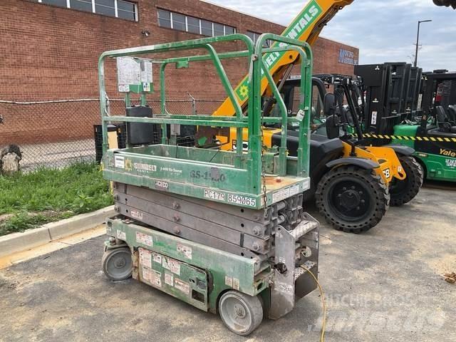 Genie GS-1930 Scissor lifts
