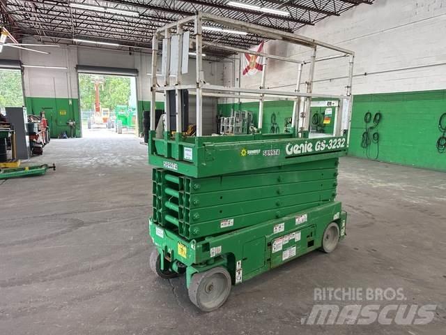 Genie GS-3232 Scissor lifts