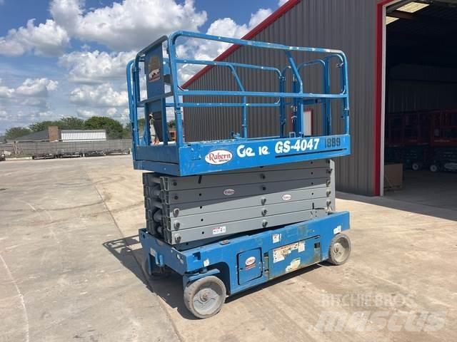 Genie GS-4047 Scissor lifts