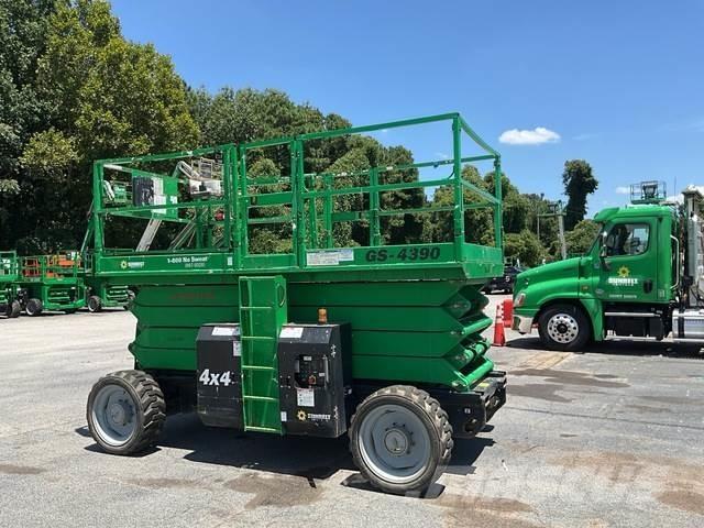 Genie GS-4390 Scissor lifts