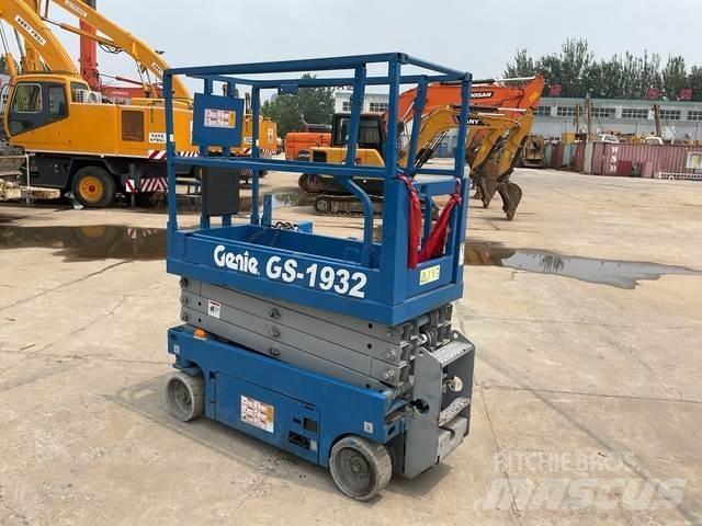 Genie GS1932 Scissor lifts
