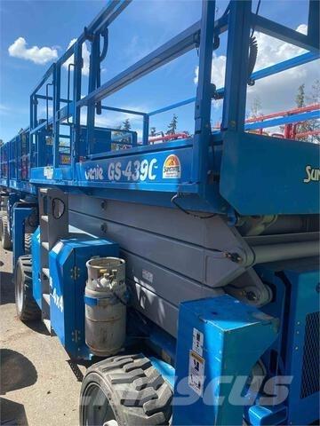 Genie GS4390RT Scissor lifts