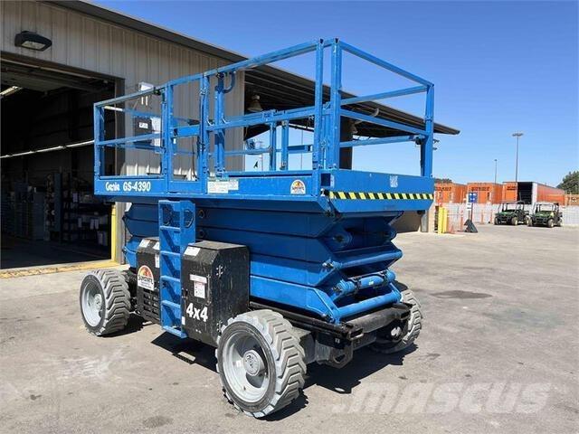 Genie GS4390RT Scissor lifts