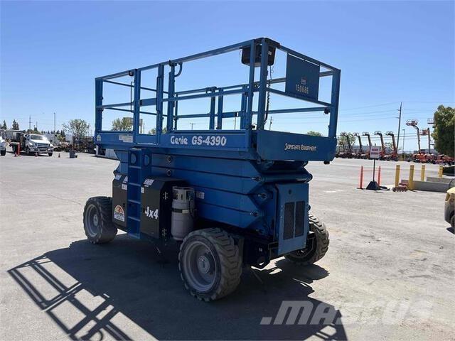 Genie GS4390RT Scissor lifts