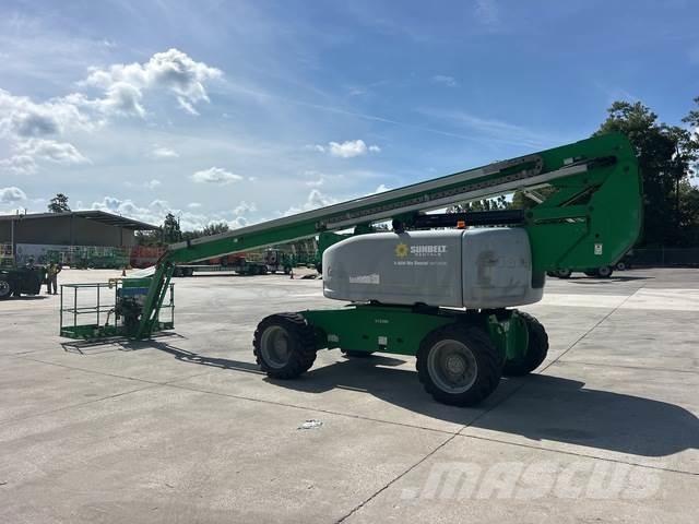 Genie Z-80/60 Articulated boom lifts