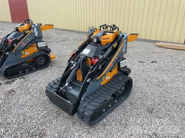 GiANT GS950T Skid steer loaders