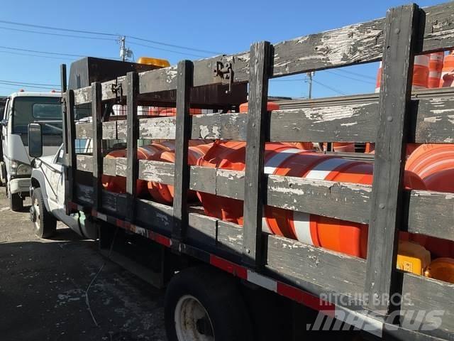 GMC 3500 Flatbed / Dropside trucks