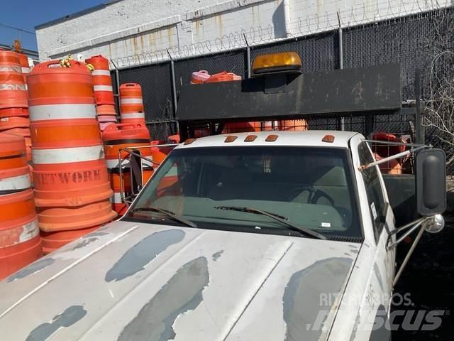 GMC 3500 Flatbed / Dropside trucks