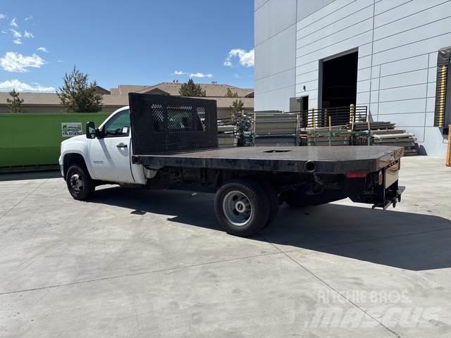GMC 3500 Flatbed / Dropside trucks