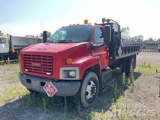 GMC 7500 Flatbed / Dropside trucks
