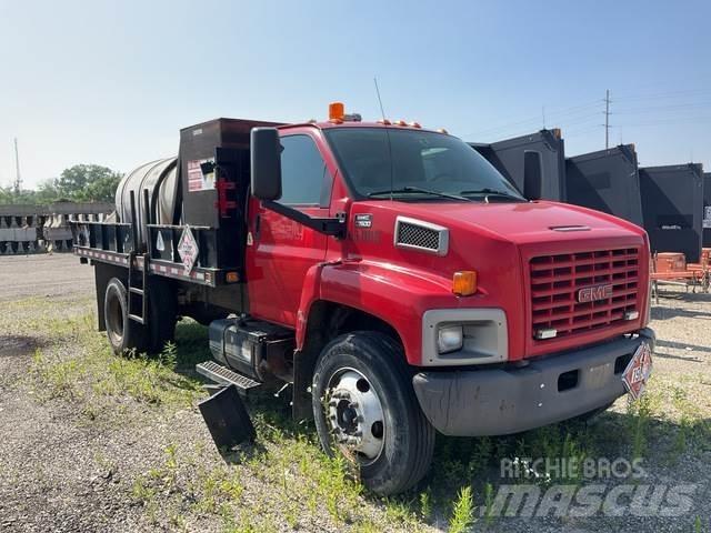 GMC 7500 Flatbed / Dropside trucks
