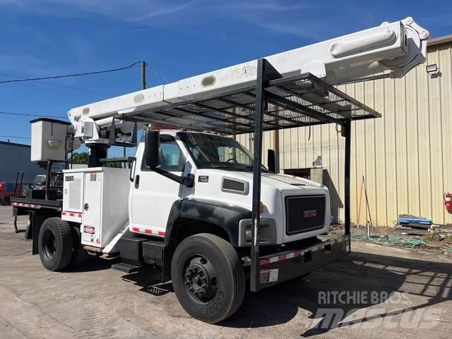 GMC C7500 Truck mounted platforms
