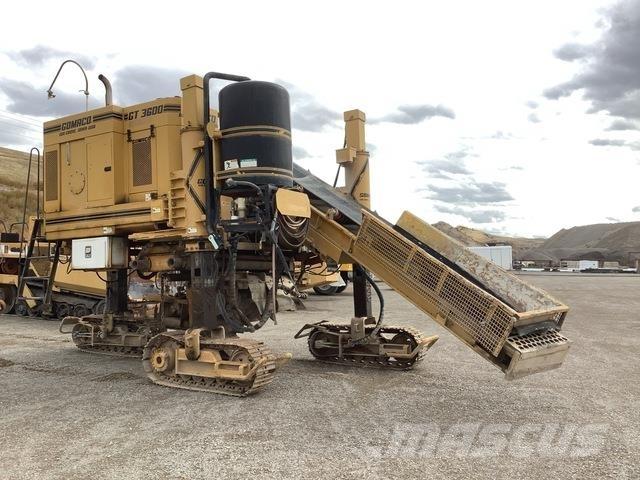 Gomaco GT3600 Concrete accessories
