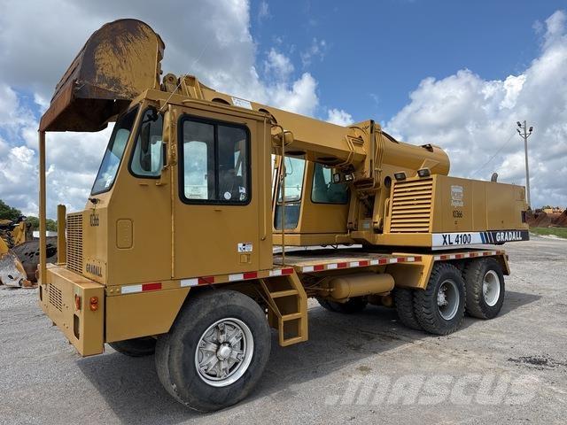 Gradall XL4100 Wheeled excavators