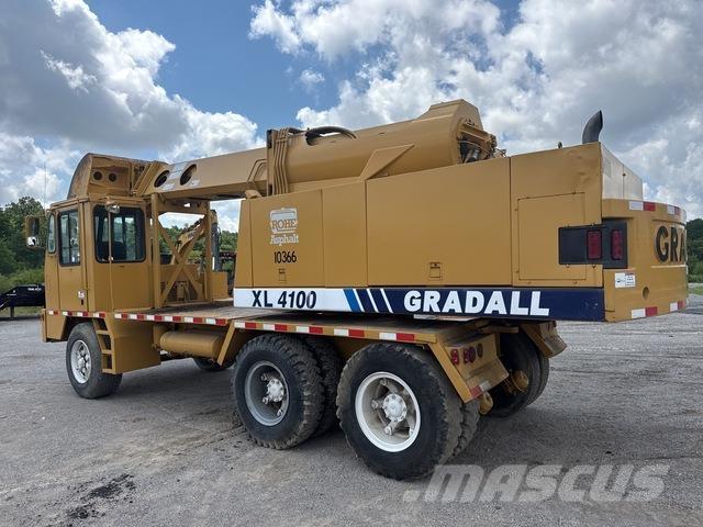 Gradall XL4100 Wheeled excavators