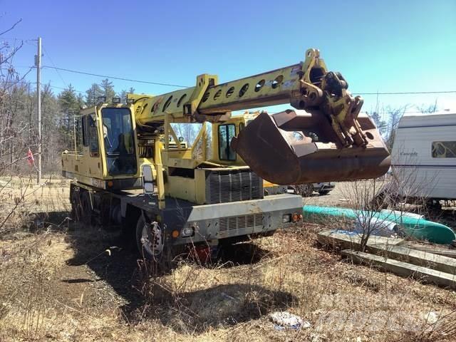 Gradall XL5100 Wheeled excavators