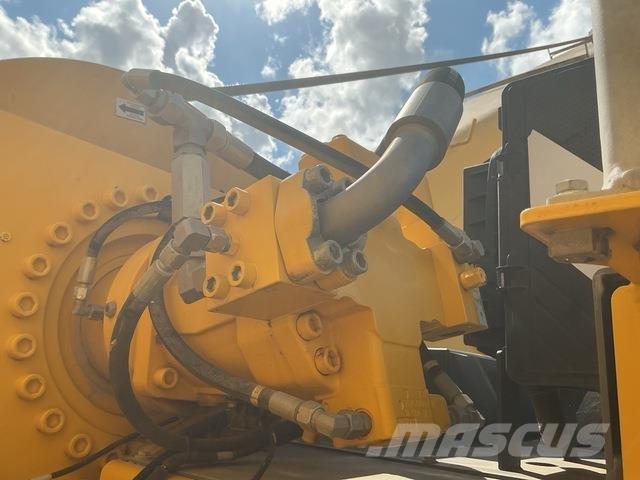 Grove GHC130 Track mounted cranes