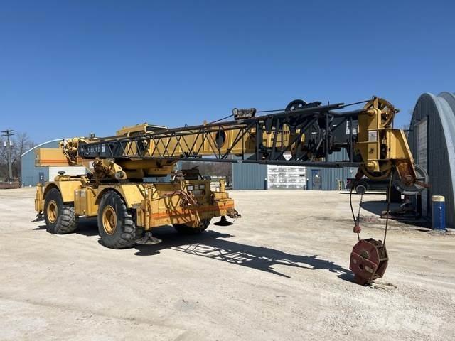 Grove RT640C Rough terrain cranes