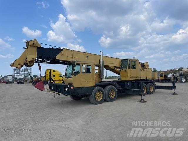 Grove TMS-300B Track mounted cranes